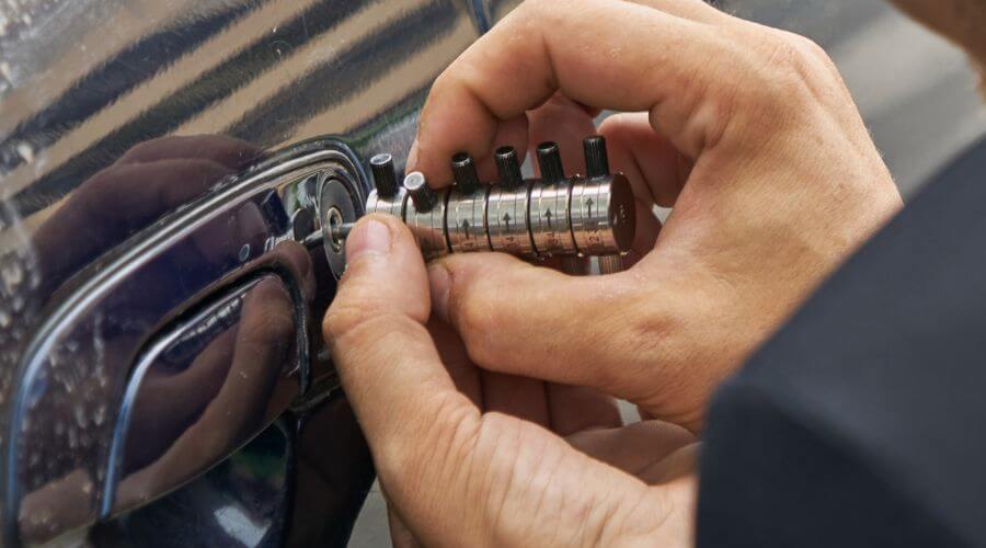 Expert Emergency Roof Repairs services in De Valls Bluff, AR